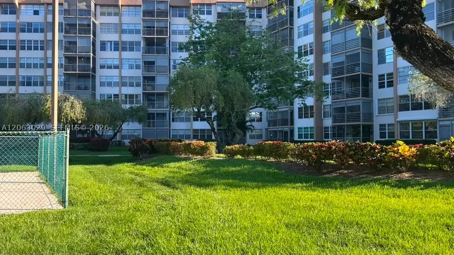1300 Saint Charles Pl #202, Pembroke Pines, FL 33026 - #2