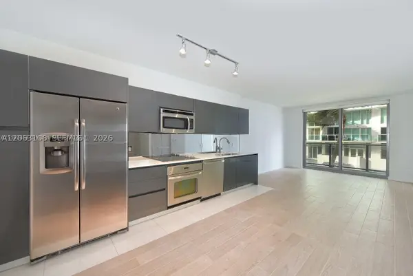 31 SE 6th St #406, Miami, FL 33131
