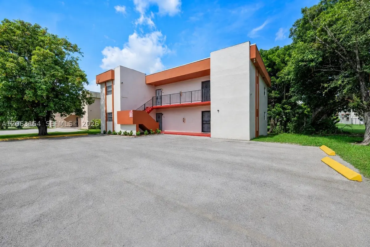 13980 NE 2nd Ct, Miami, FL 33161 - #1