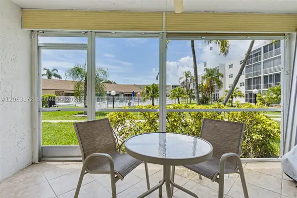 414 SE 10th St #103, Dania Beach, FL 33004