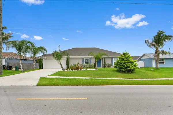 361 SW Thornhill Dr, Port St Lucie, FL 34984