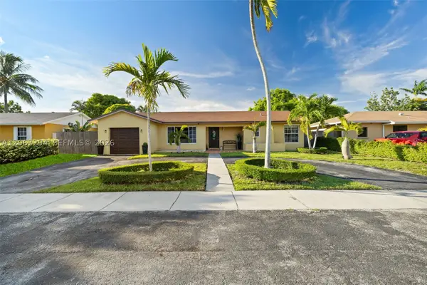 11045 SW 161st Ter, Miami, FL 33157