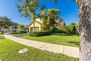 1280 Majesty Ter, Weston, FL 33327