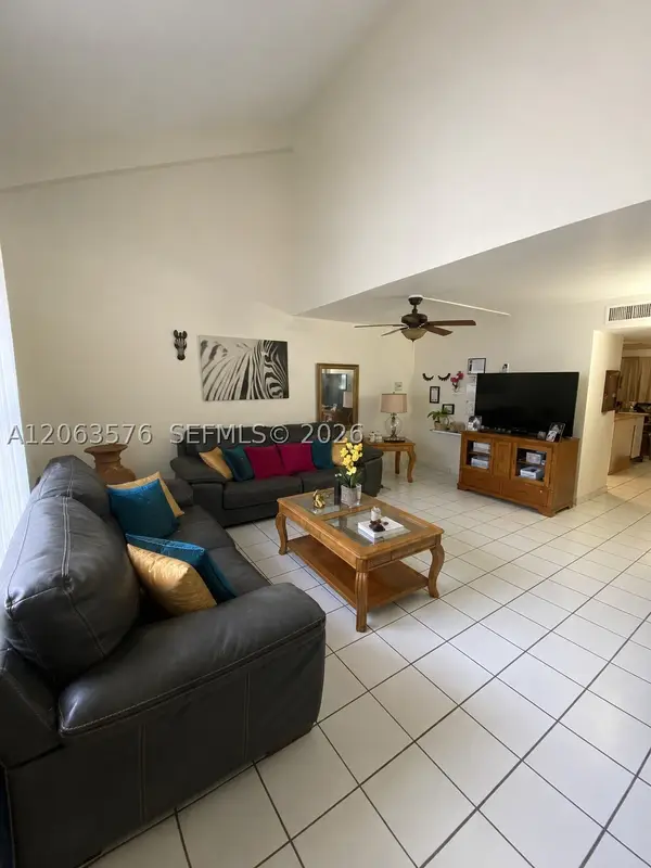 633 N University Dr #14, Plantation, FL 33324