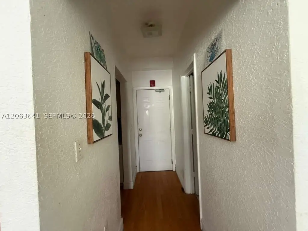 820 Euclid Ave #206, Miami Beach, FL 33139 - #1
