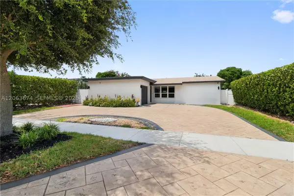 1150 N Douglas Rd, Pembroke Pines, FL 33024
