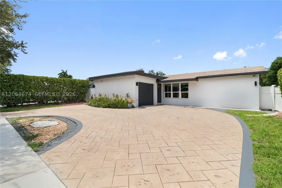 1150 N Douglas Rd, Pembroke Pines, FL 33024 - #2