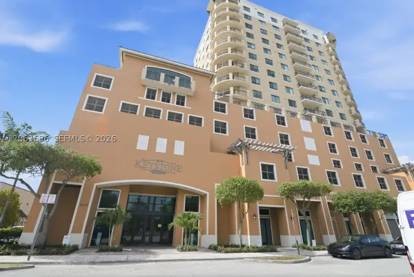 4242 NW 2nd St #807, Miami, FL 33126