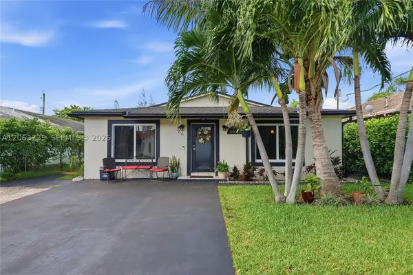 266 SW 7th Ct, Deerfield Beach, FL 33441