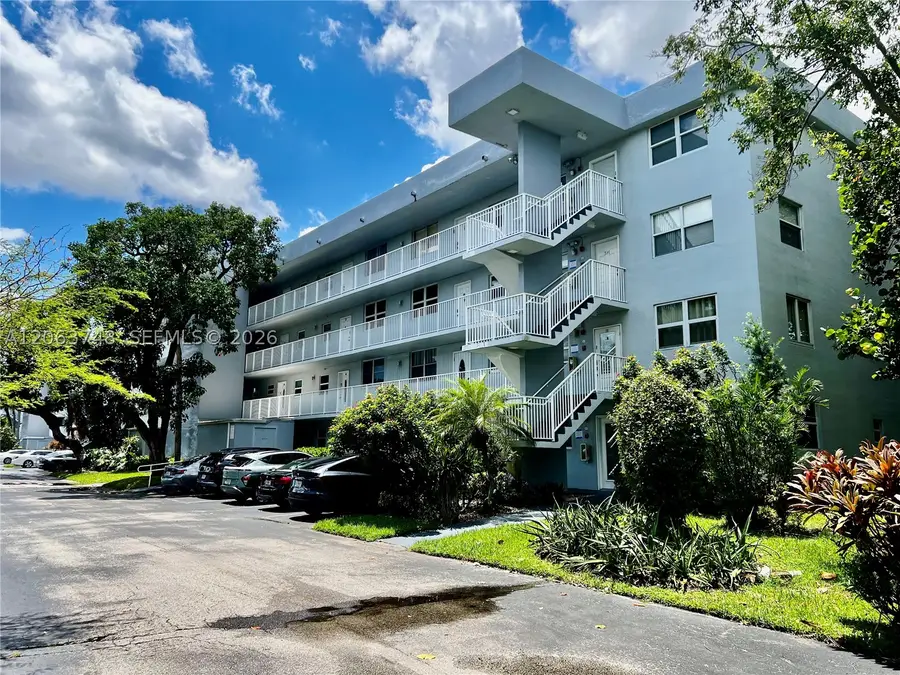 111 Royal Park Dr #1F, Oakland Park, FL 33309 - #2