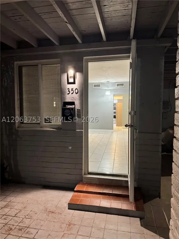 350 NW 58th Ave, Miami, FL 33126