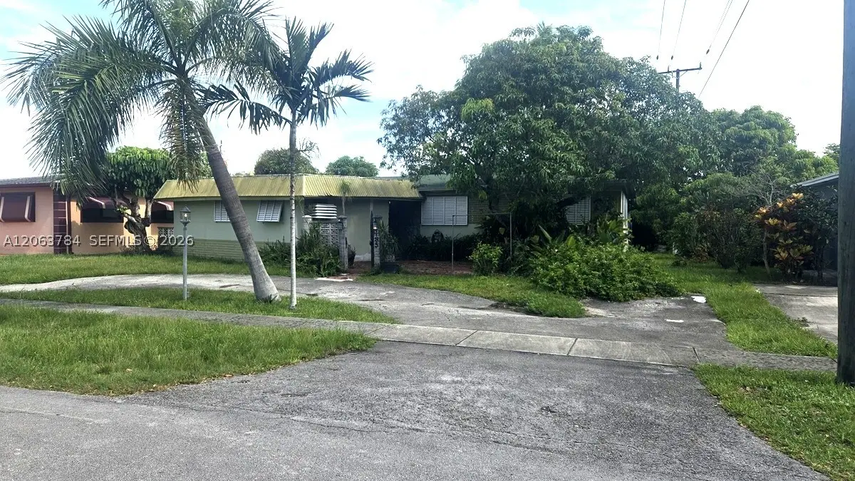 185 NE 129th St, North Miami, FL 33161 - #1