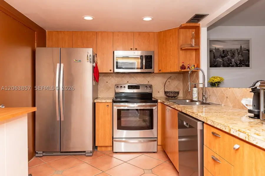 1020 Meridian Ave #314, Miami Beach, FL 33139 - #2