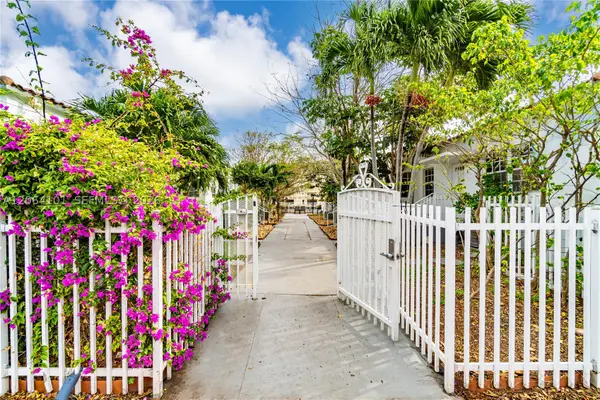8335 E Crespi Blvd #4, Miami Beach, FL 33141