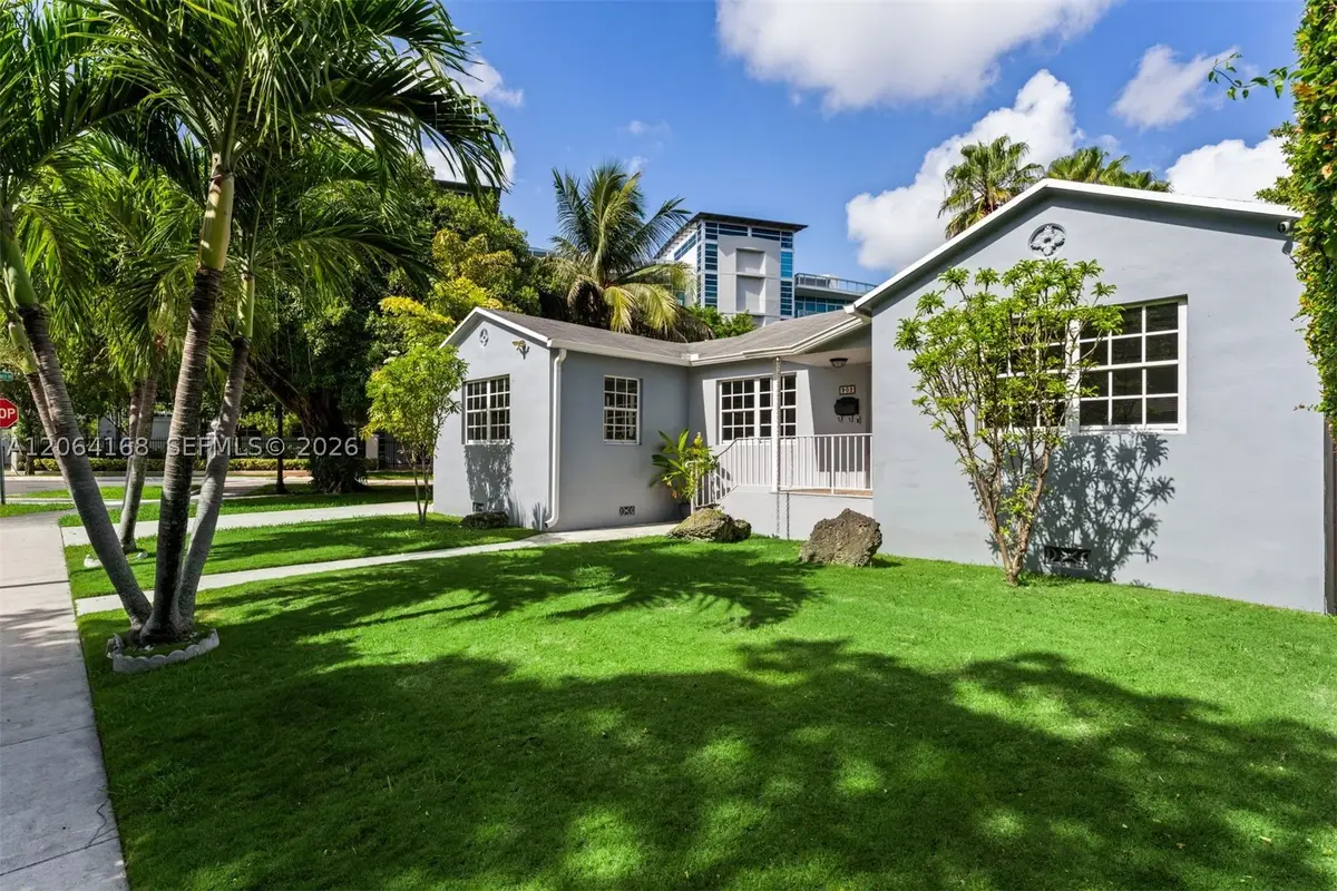 902 NW 10th Ct, Miami, FL 33136 - #1