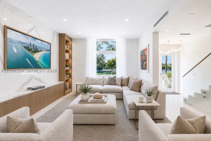6203 Laguna Path N, Miami Beach, FL 33141 - #3