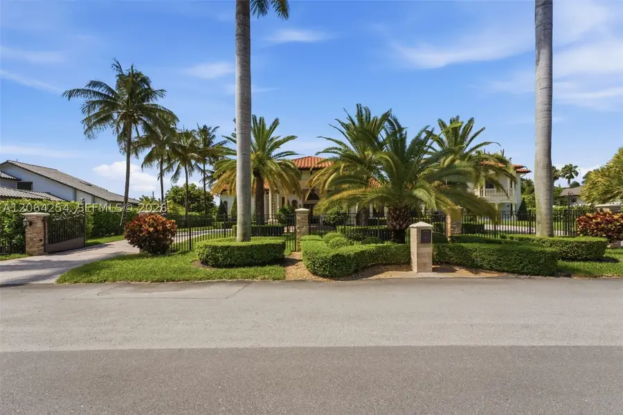 10181 NW 131st St, Hialeah Gardens, FL 33018 - #3