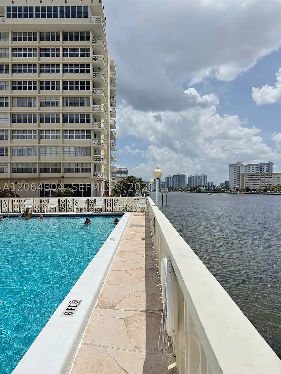 1817 S Ocean Dr #824, Hallandale Beach, FL 33009 - #2
