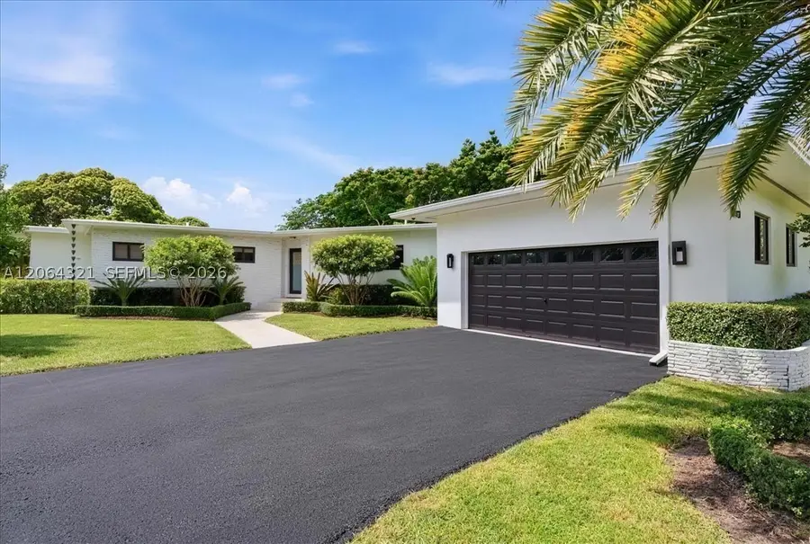 7240 Sunset Dr, Miami, FL 33143 - #2