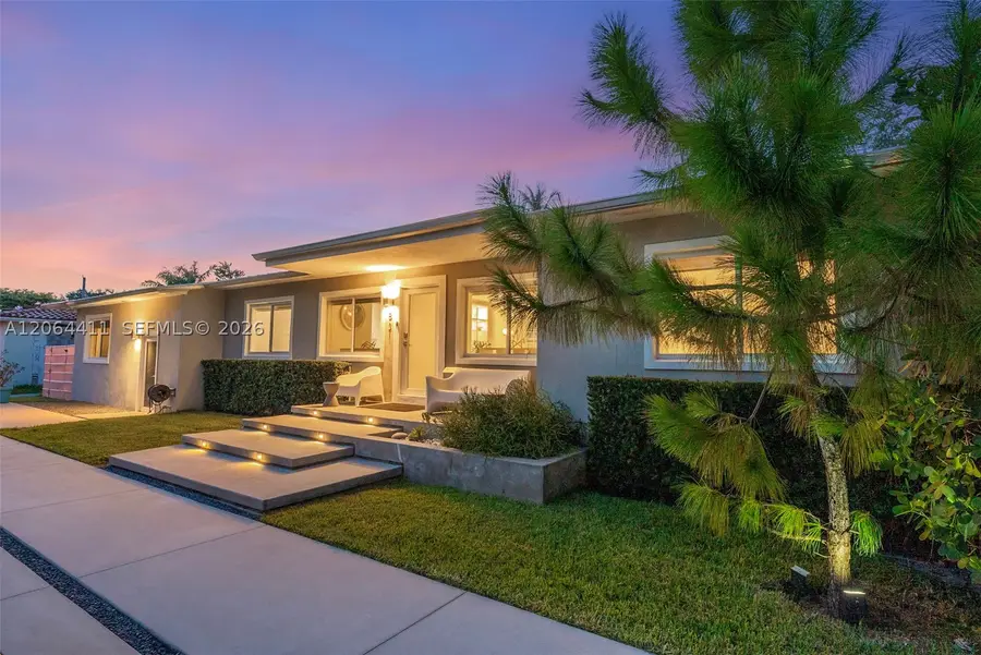 831 NE 109th St, Biscayne Park, FL 33161 - #2