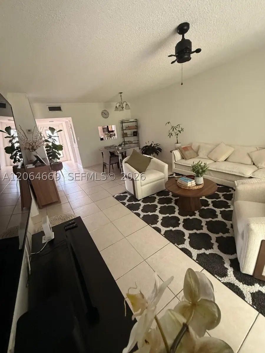 1055 Country Club Dr #402, Margate, FL 33063 - #2