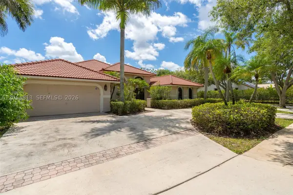 1051 Deerpath Ct, Weston, FL 33326