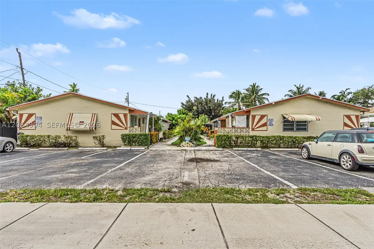 2516 Hayes St #10, Hollywood, FL 33020 - #1