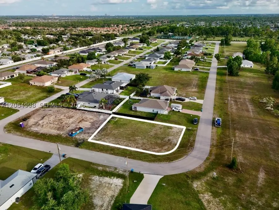 3829 Ne 23rd Ave, Cape Coral, FL 33909 - #2