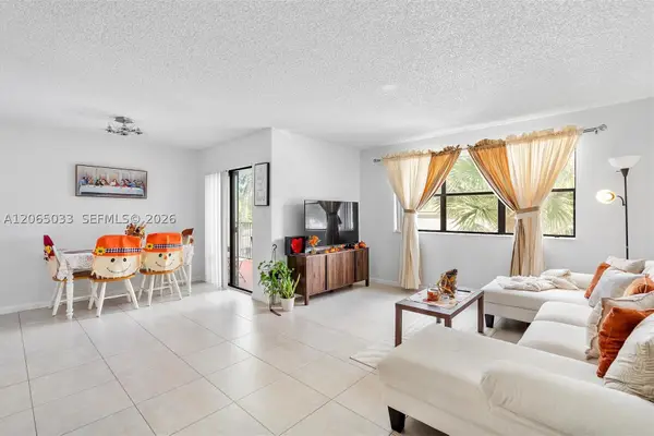 510 S Park Rd #25-10, Hollywood, FL 33021