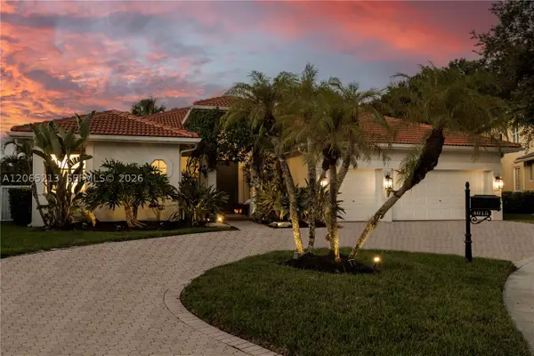 4015 Crossbill Ln, Weston, FL 33331