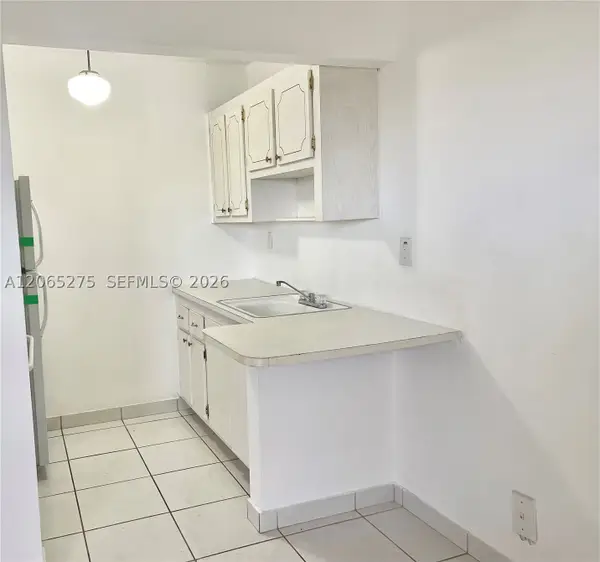 2145 Pierce St #421, Hollywood, FL 33020