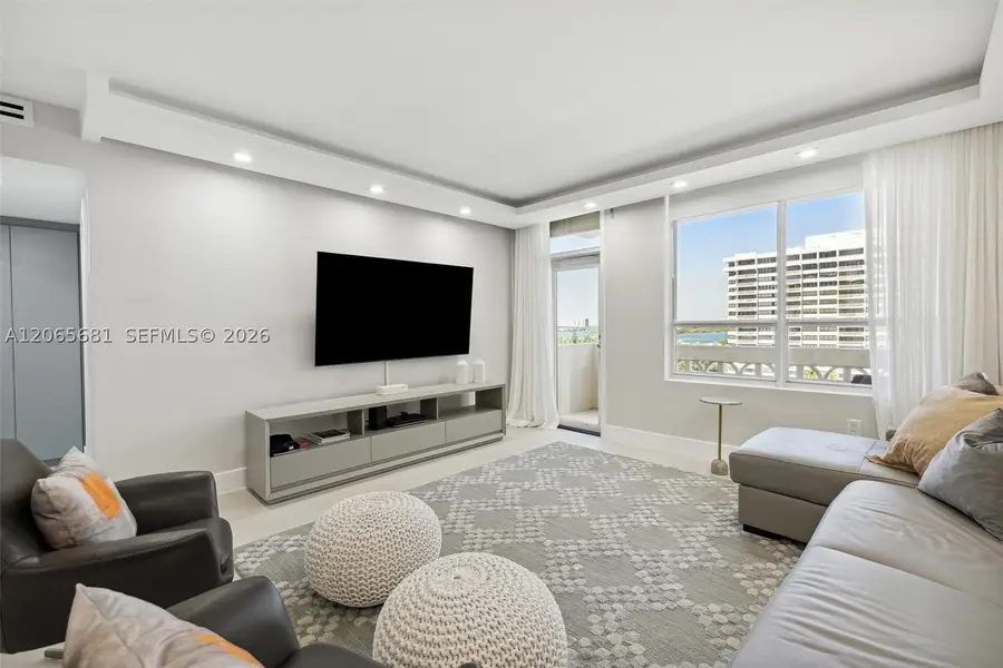 10185 Collins Ave #1223, Bal Harbour, FL 33154 - #3