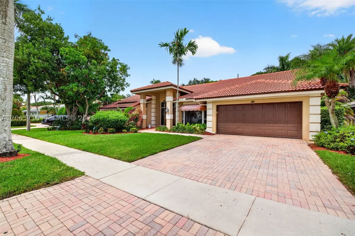 581 NW 110th Ave, Plantation, FL 33324 - #1