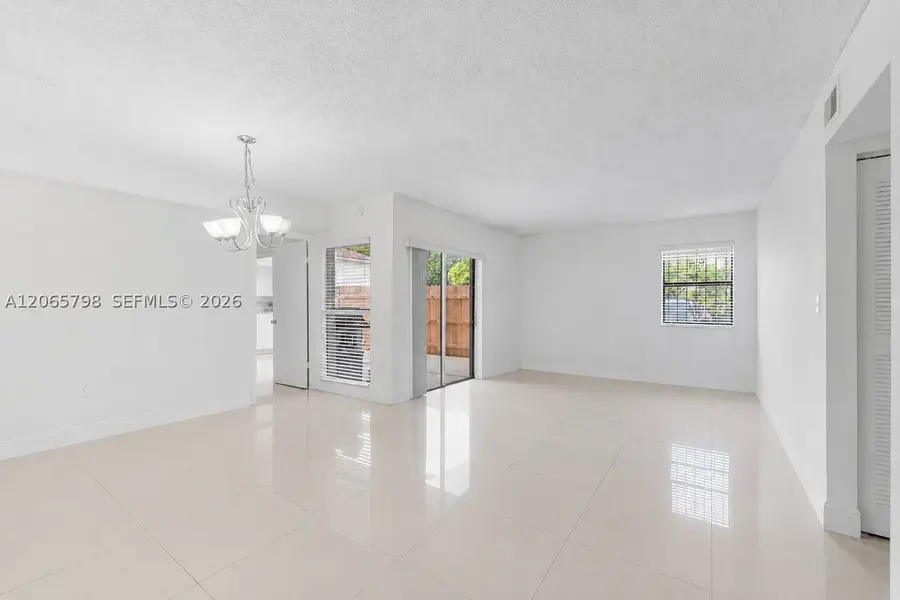 10895 NW 7th St #14-28, Miami, FL 33172 - #2