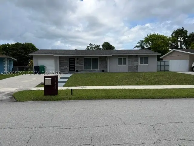 15435 SW 108th Ct, Miami, FL 33157 - #1
