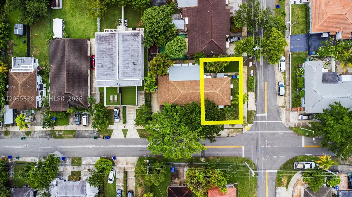 2893-2895 SW 37th Ct, Miami, FL 33134 - #1