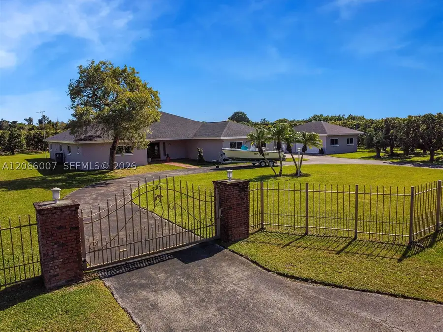 23505 SW 153rd Ave, Homestead, FL 33032 - #2