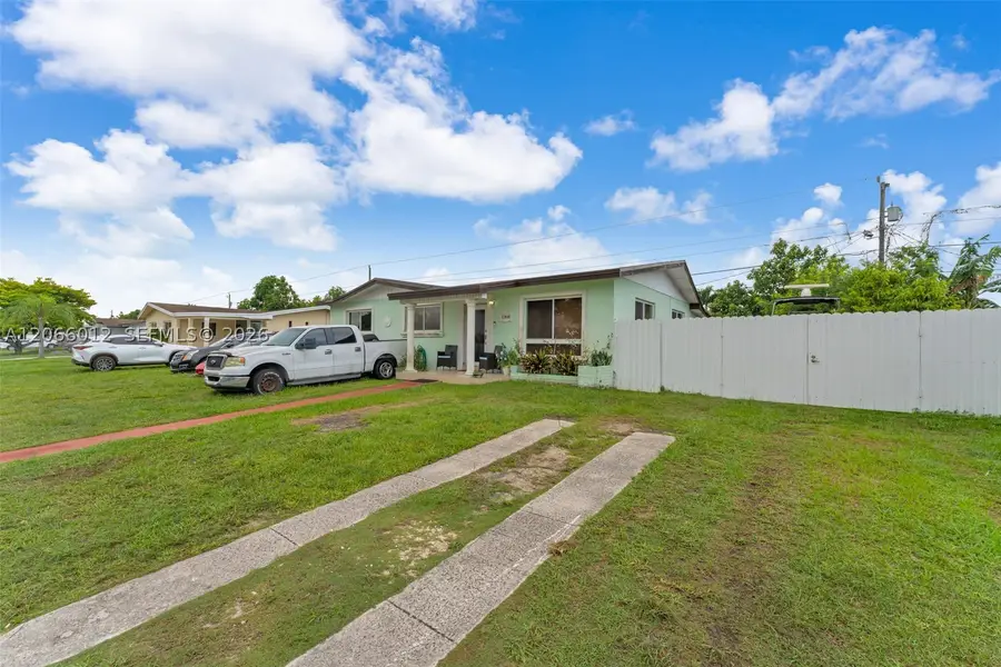 11940 SW 186th St, Miami, FL 33177 - #2