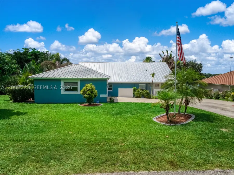137 Mccoy Dr, Lake Placid, FL 33852 - #2