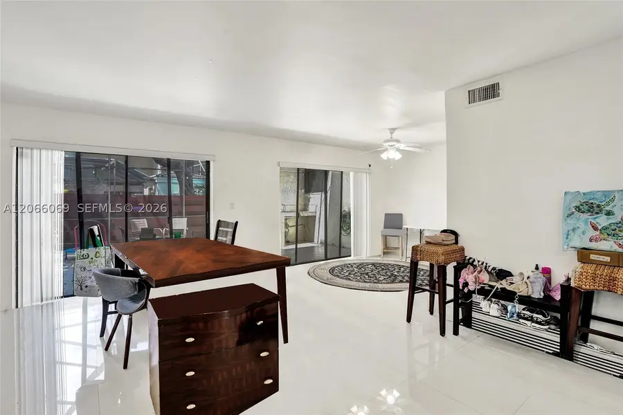 2999 Lakewood Ln, Hollywood, FL 33021 - #3
