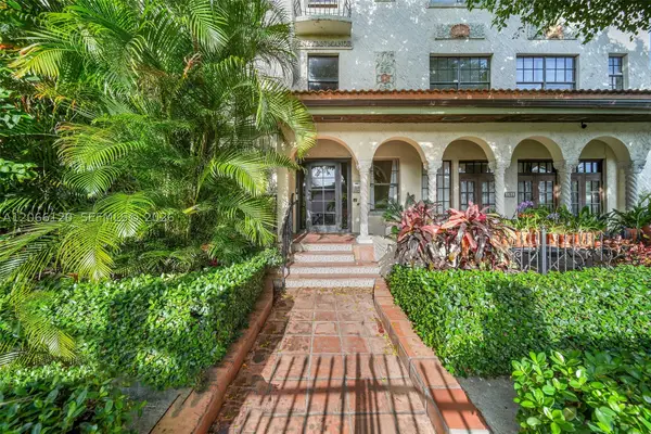 934 Michigan Ave #207, Miami Beach, FL 33139