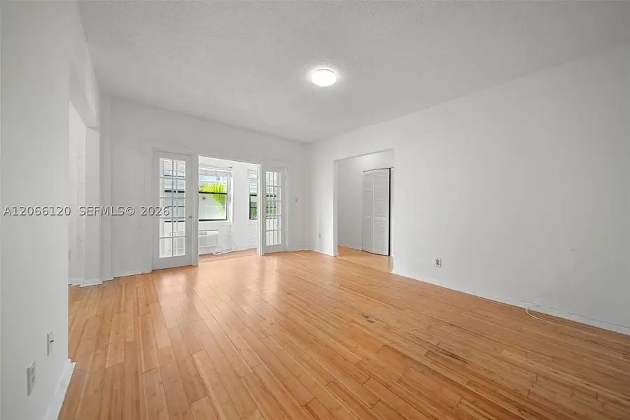 934 Michigan Ave #207, Miami Beach, FL 33139 - #2