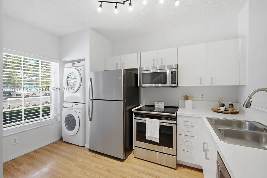 12135 SW 3rd St, Pembroke Pines, FL 33025 - #2