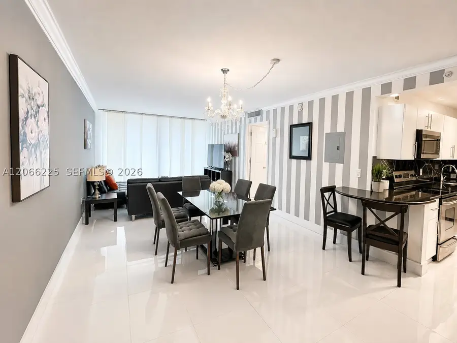 401 69th St #304, Miami Beach, FL 33141 - #3