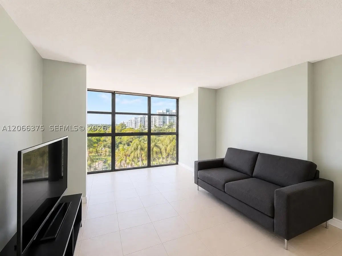 200 Leslie Dr #727, Hallandale Beach, FL 33009 - #1