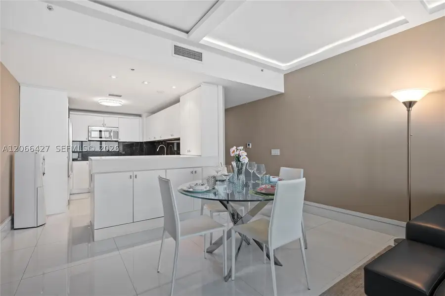 6899 Collins Ave #702, Miami Beach, FL 33141 - #3