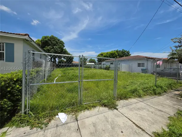 231 NW 62nd Ave, Miami, FL 33126