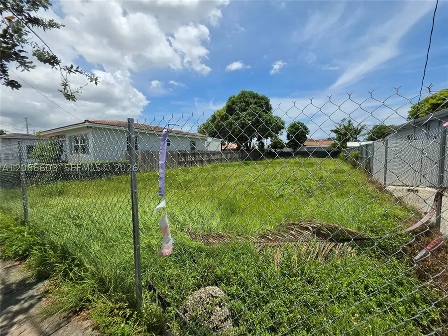 231 NW 62nd Ave, Miami, FL 33126 - #2