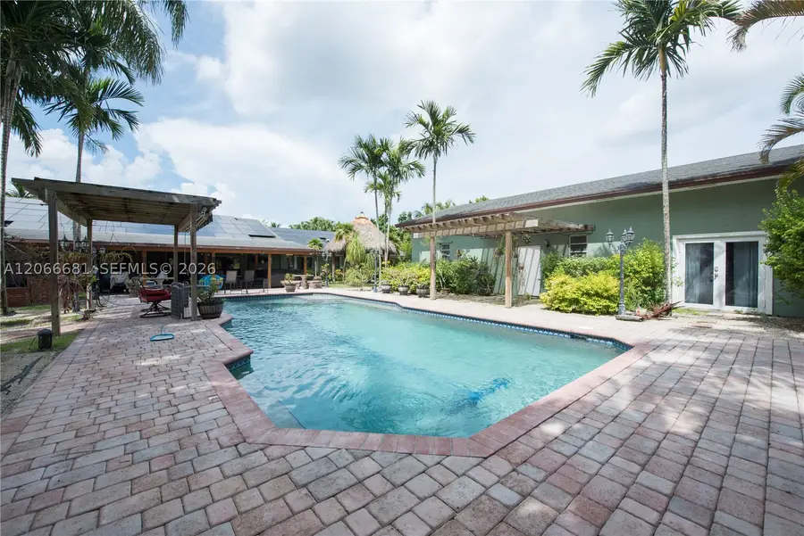 15720 SW 258th St, Homestead, FL 33031 - #2
