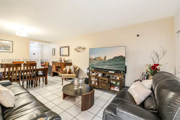10245 NW 9th St Cir #102-9, Miami, FL 33172